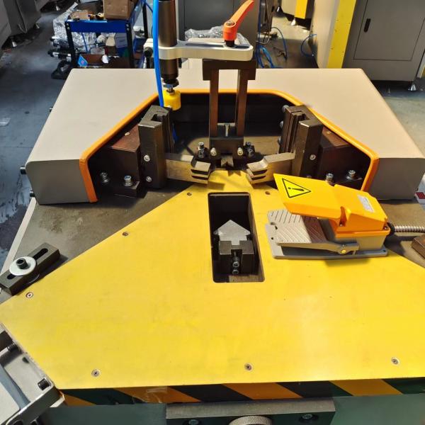 Buy cheap Corner Grouping Machine for Aluminum windows and doors from wholesalers
