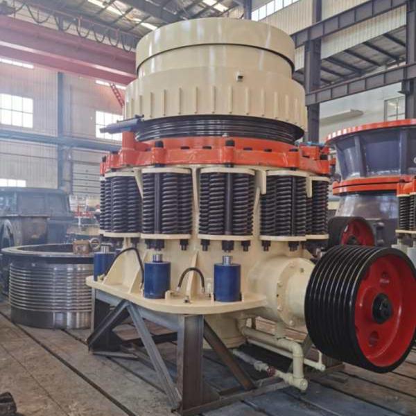 Buy cheap 37KW Mining Crushing Equipment , Hydraulic Cone Crusher Machine from wholesalers