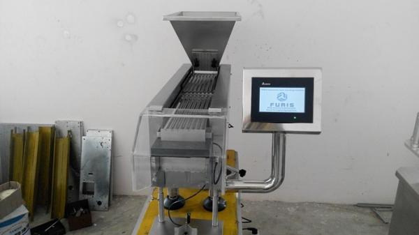 Buy cheap 220/380V Semi-automatic Tablet Counting Machine , Pharmacy Pill Counter Machine from wholesalers