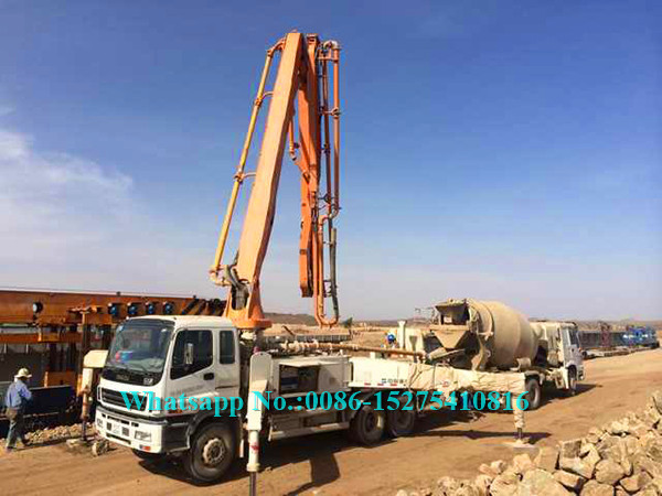 Remote Control Zoomlion 34m Placing Depth Truck Mounted Concrete Pump 34X-4Z Construction Equipment