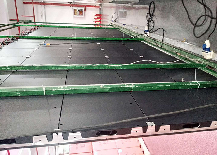 1R1G1B P8mm Transparent LED Display IP65 LED Mesh Curtain Screen 1000*500 Mm Cabinet Size