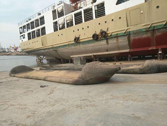 Buy cheap Length 22m Boat Salvage Airbags SUS316 Fittings Marine Launching Airbags from wholesalers