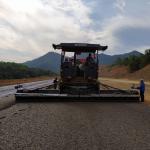 Hydraulic Asphalt Paver Equipment GYA6000LB 17 Ton Paving Width 2.5-6m 93KW