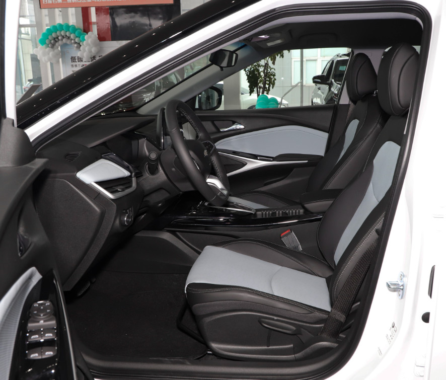Electric Chevrolet MENLO 2022 Xinghe Version 518KM Compact Car
