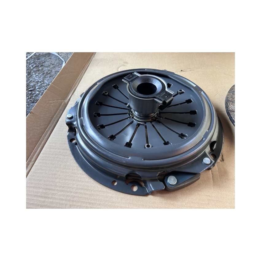 Mercedes Heavy Duty Europe Heavy Duty Clutch Kit 267mm 10 Teeth with Release Bearing OEM 2994018