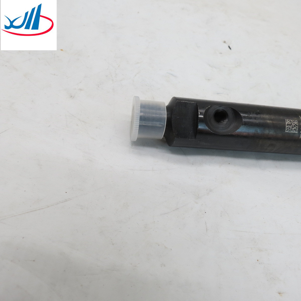 Latest Design Euro II WD615 Engine Parts 336Hp Fuel Injector VG1560080276