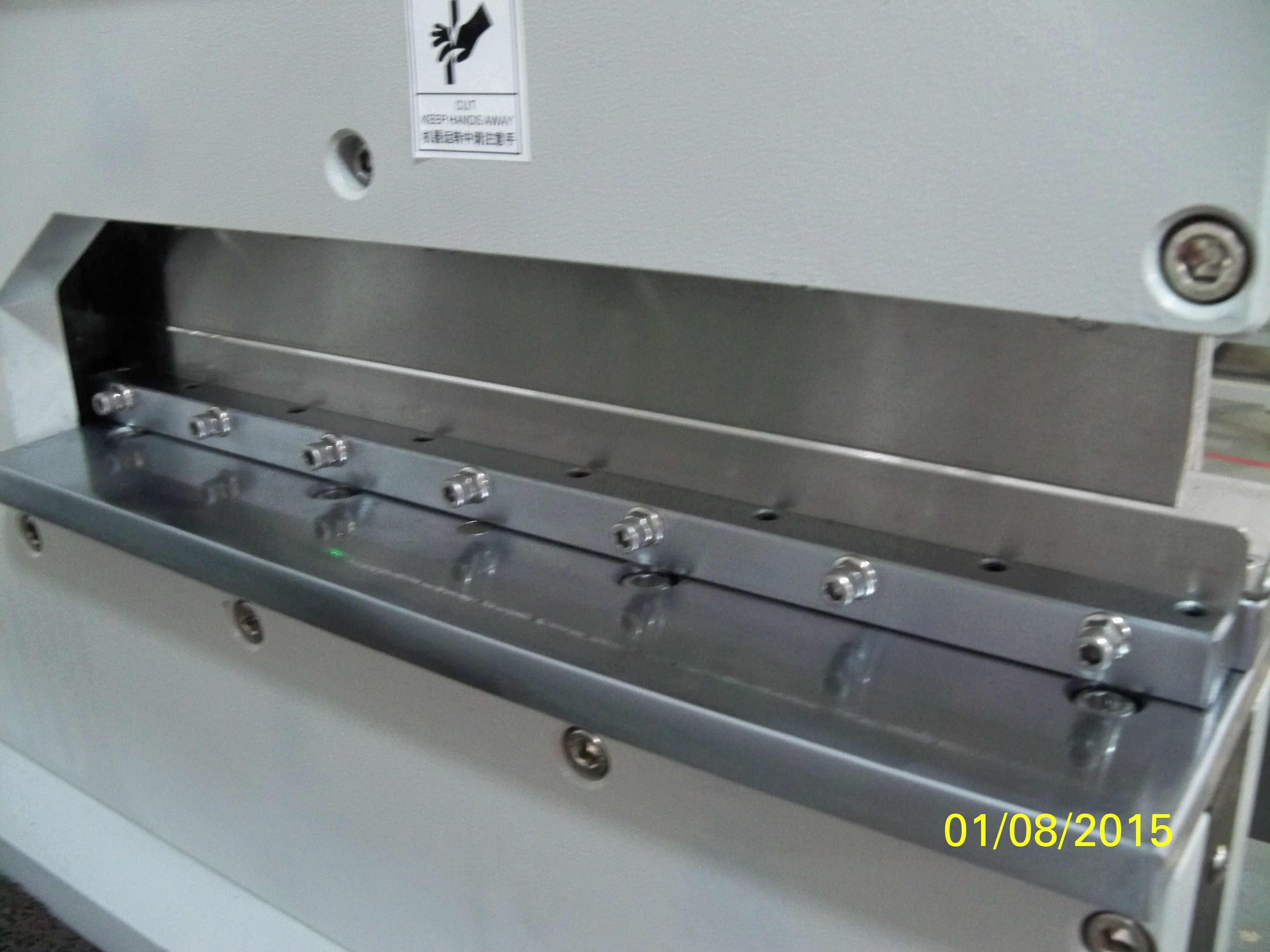 Effortless PCB V Cut Machine with Adjustable Knives and Capacity Counter