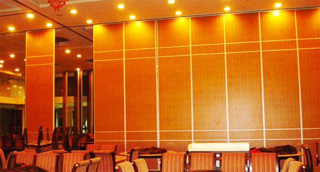 Geling 38-45db Sound Insulation Wooden Partition Wall In Hall Restaurant