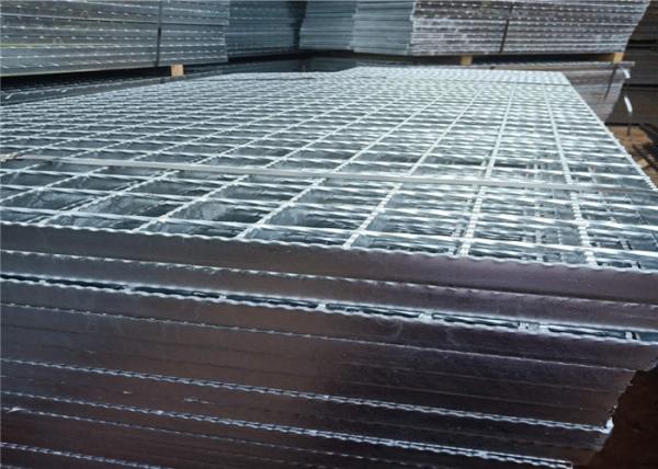 Buy cheap Cross Bar Spacing 30mm Center Distance Serrated Metal Grating from wholesalers