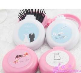Buy cheap New creative promotion gift product wedding gift comb mirror keychain from wholesalers