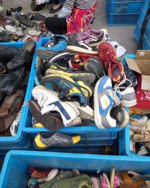 Buy cheap wholesale used shoes/second hand shoes Grade A All the shoes are clean, no damage, in pair from wholesalers