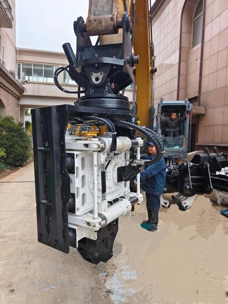 Side Clamp Vibro Hammer Pile Driving Force for Heavy Duty Pile Driving