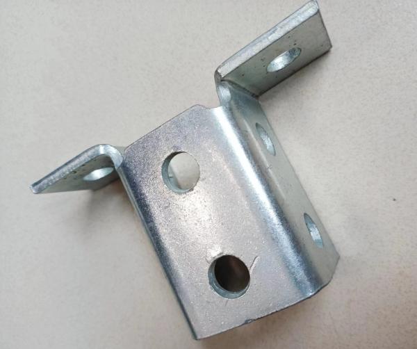 Buy cheap 10ft Zinc Plated Slotted Strut Channel Connector Bracket Silver Wall Mount 12 Gauge Base Plate from wholesalers