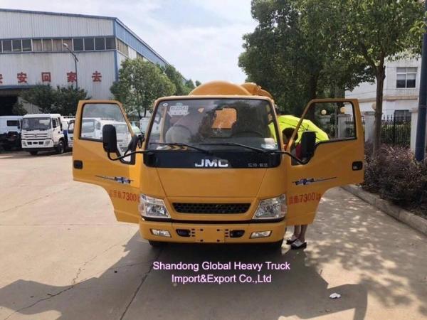 Buy cheap HOWO 20cbm 4*2 Right Hand Drive 266HP Sewage Suction Truck from wholesalers