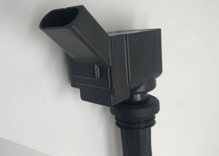 OEM Volkswagen Engine Ignition Coil 06J905110D Jetta Beetle Golf 1.8 2.0 2013-2017