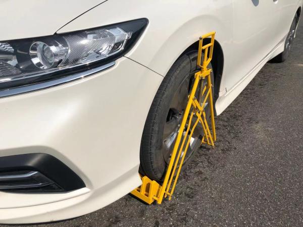 Buy cheap Wheel Positioning Anti Slip Parking Space Blocker Handheld from wholesalers