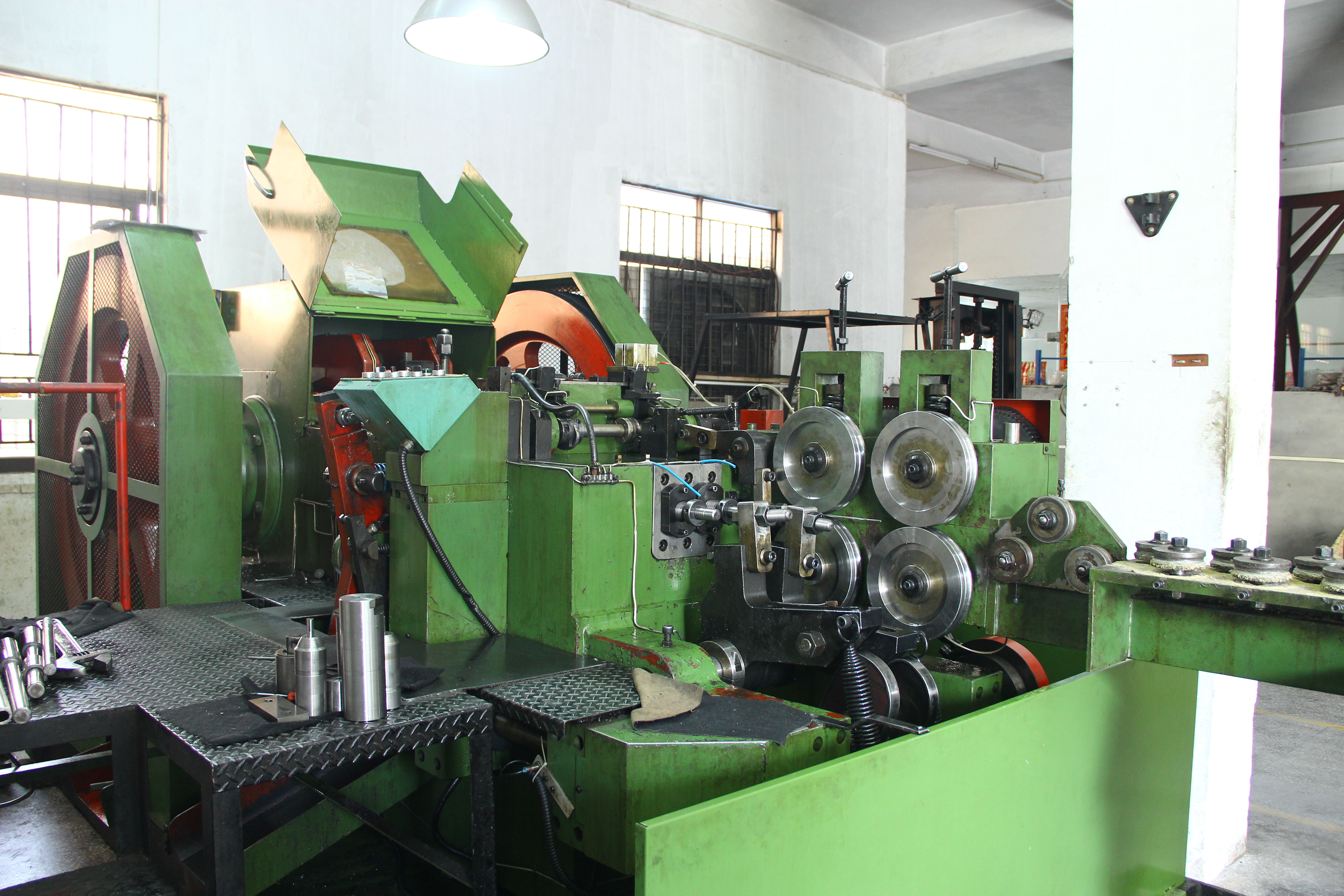Screw factory 