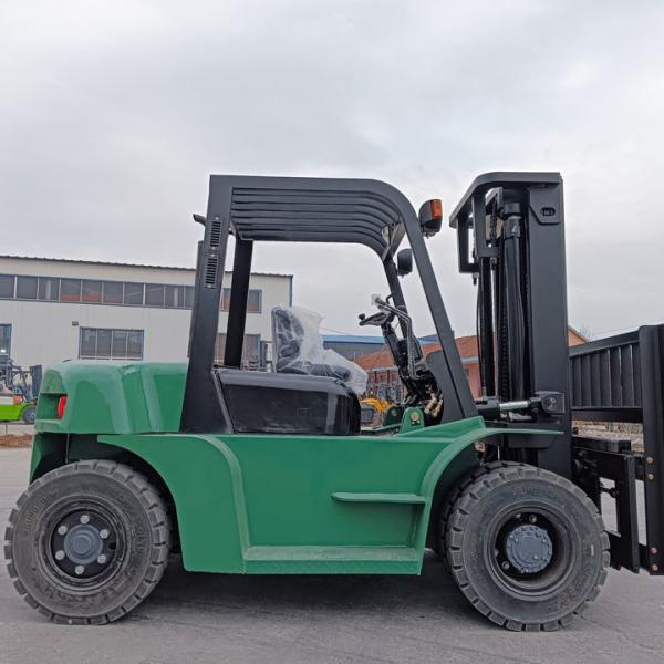 Buy cheap Japanese ISUZU Forklift Diesel 5 Ton 6BG1 Heavy Duty Diesel Forklift from wholesalers