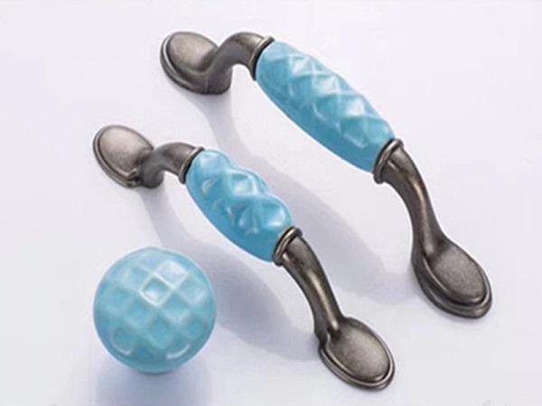 Quality Blue Heart Ceramic Drawer Pulls Colorful Porcelain Furniture Handles Anti Brass Wardrobe Knobs for sale