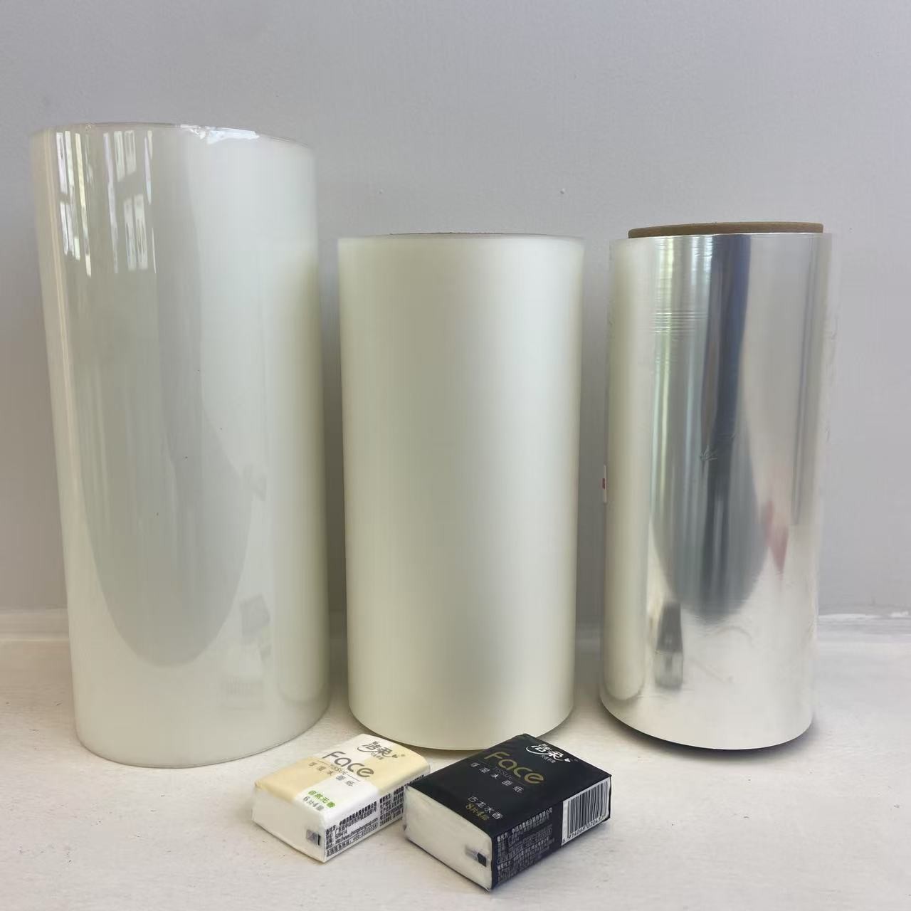 Unprinted BOPP Plastic Film Heat Sealable Packaging Film Moisture Proof