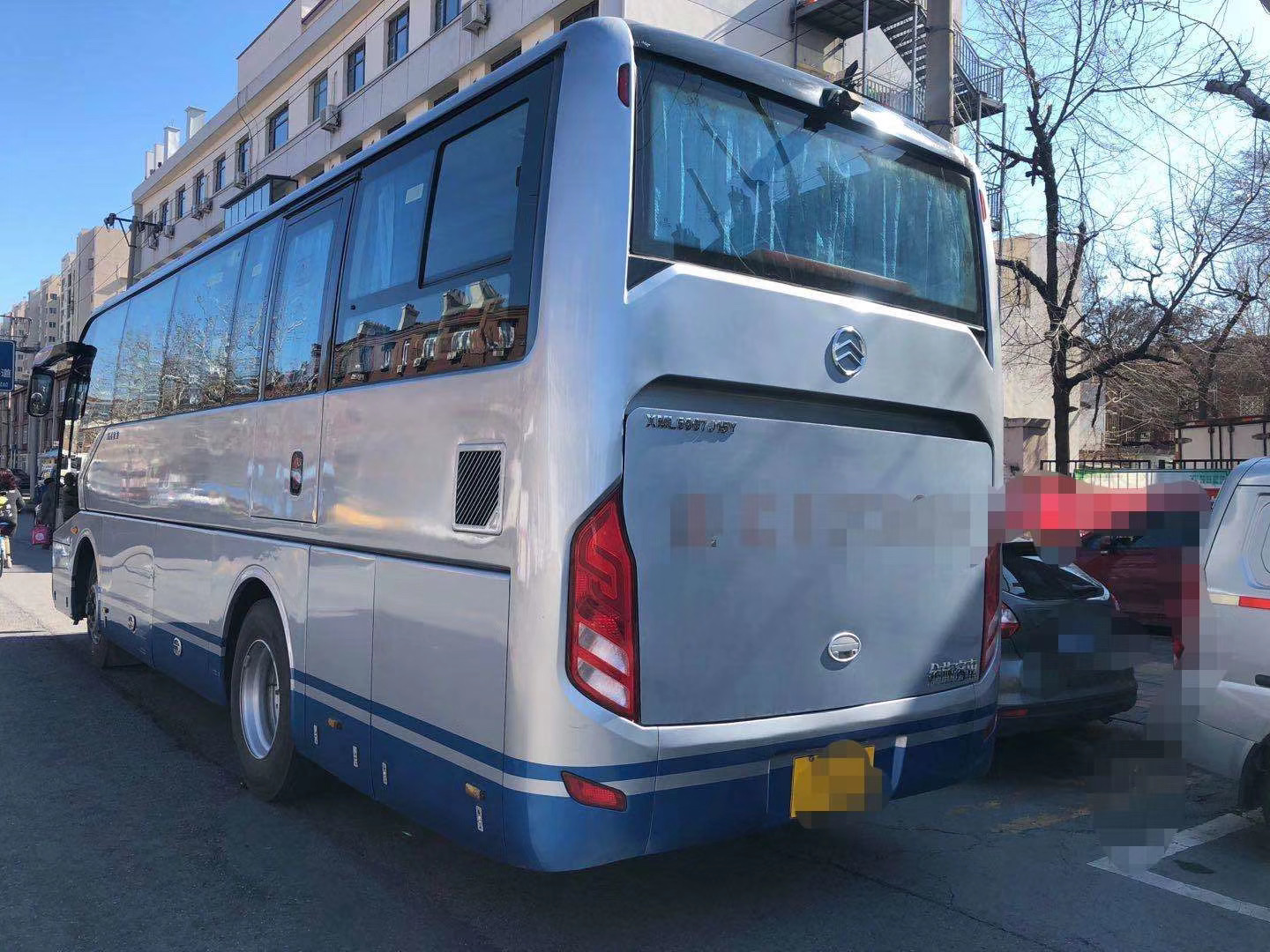 Manual Transmission Second Hand Coach Bus in UAE 38 Seats 12000*2550*3830mm Luxury