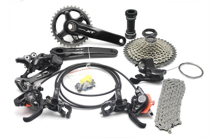 Hydraulic Brakes 11 Speed Shimano XT M8000 Groupset