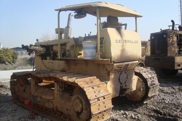 Year 2004 Used Caterpillar D6C Bulldozer 3306 engine with Original Paint and air