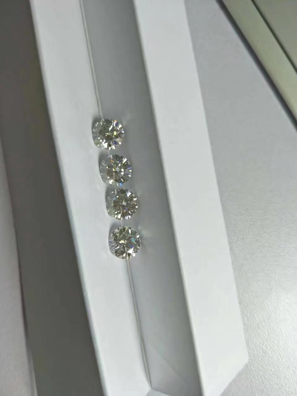 Classic Moissanite Loose Moissanite 0.65ct 5.5mm 9.25 Hardness