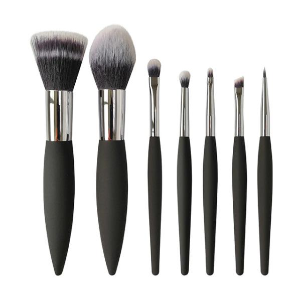 Buy cheap 7 Pieces Luxury Travel Makeup Brush Set Easy Grip Durable Plastic Handle from wholesalers