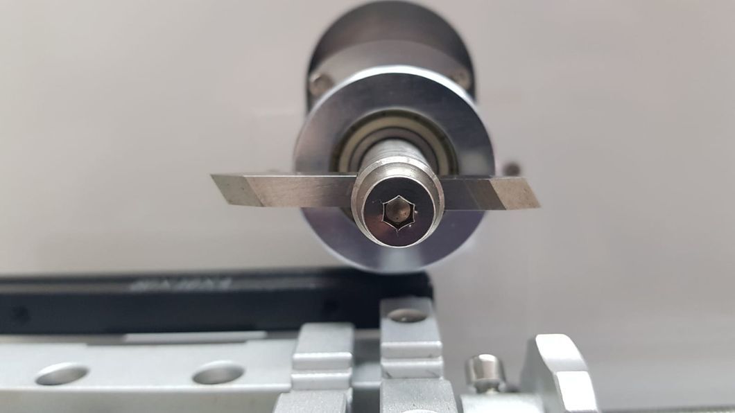 Hot Selling Favourable Price Electronic Notch Machine Sample Notch Machine