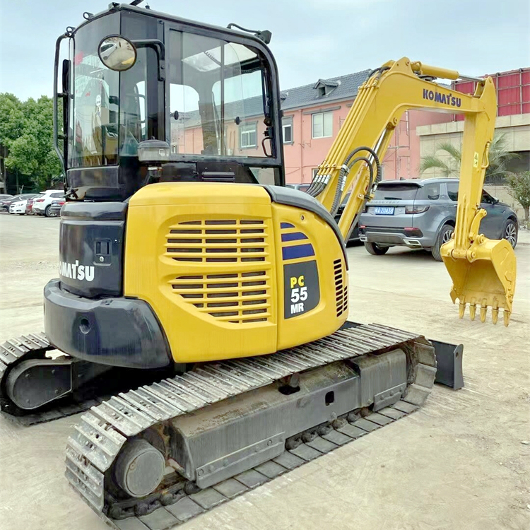 Komatsu Mini PC55 Excavator with 0.2m3 Bucket Capacity and Crawler Chain Moving Type