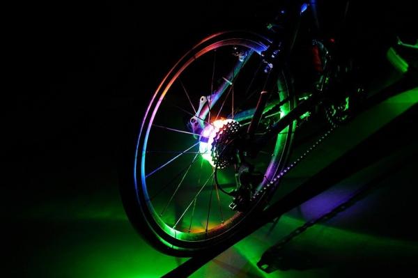 Buy cheap 3 R44 Battery Programmable Bike Wheel Lights 9.5x1.8cm from wholesalers