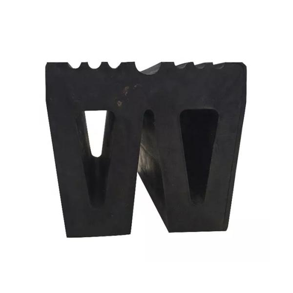 Buy cheap PIANC2002 Certified Tug Boat Bumpers Natural Rubber Moulding Tear Resistance from wholesalers