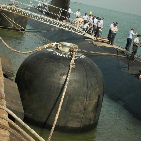 Quality Aircraft Carrier Hydropneumatic Rubber Marine Fenders for sale