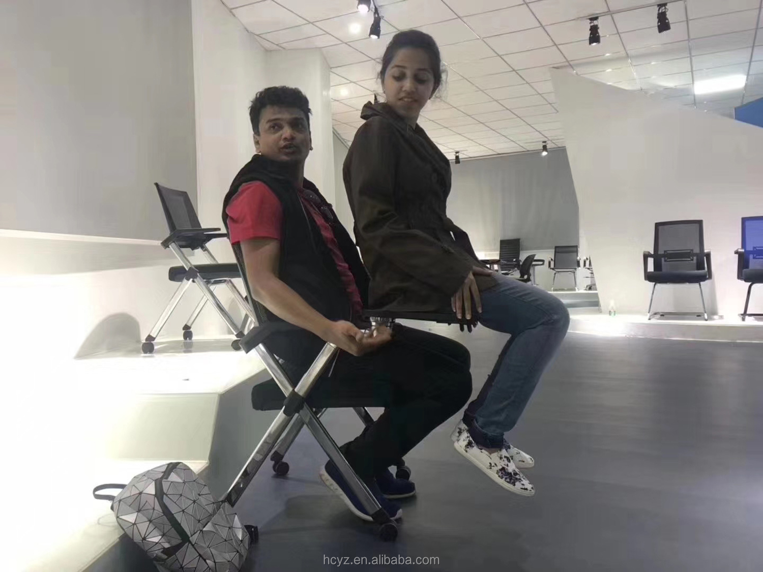 Foldable Office Mesh Training Chair With Writing Pad and Tablet for Full Function