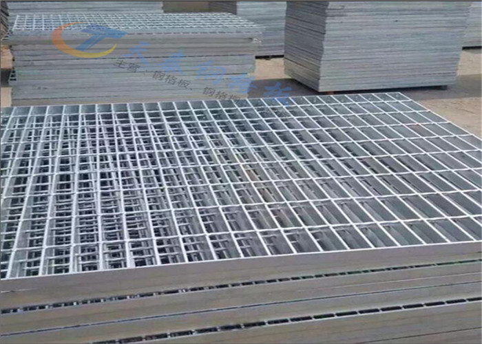 Customized size hot dip galvanized industrial walkway steel grating
