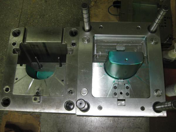 Buy cheap PP PE PS 718H 2344 Dustbin Auto Parts Mold LightWeight from wholesalers