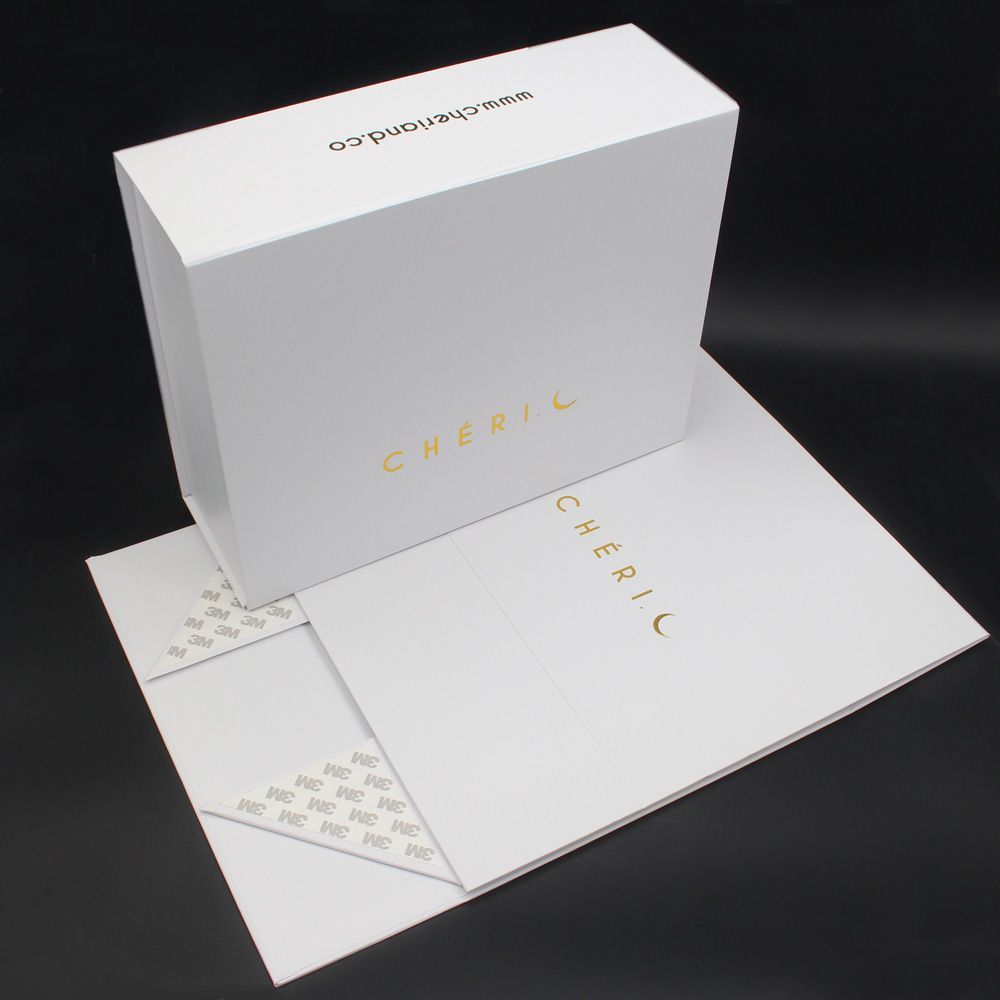 High Quality Hand Made Beautiful Custom Luxury Packaging White Cardboard Magnetic Closure Gift Perfume Cosmetic Box for Bridesmaid Mother&prime;s Day Valentine&prime;s Day