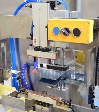 Semi Automatic Soft Drawing Facial Tissue Paper Making Packing Machine