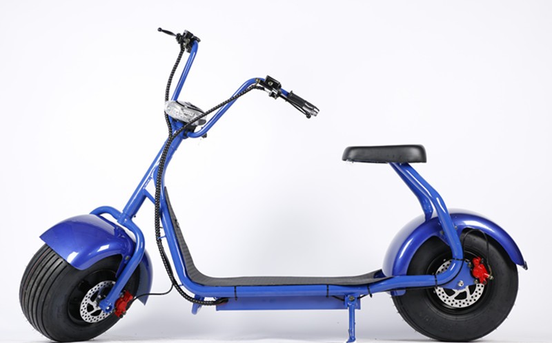 800w Citycoco Scooter XWZ-H001 with 60V 12AH Lead Acid Battery and Max Speed of 25km/h