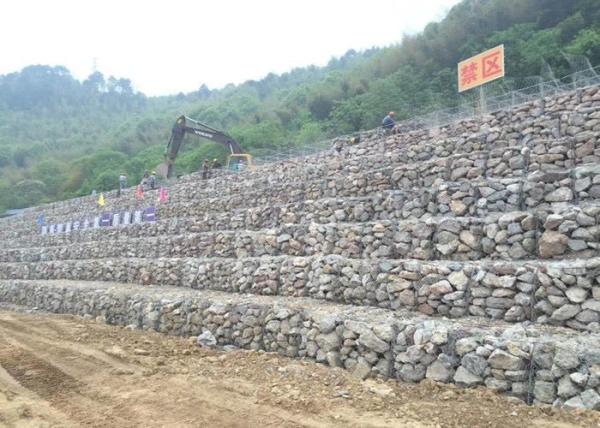 Buy cheap 2.7mm Plastic Coated 80x100mm Gabion Wall Mesh from wholesalers