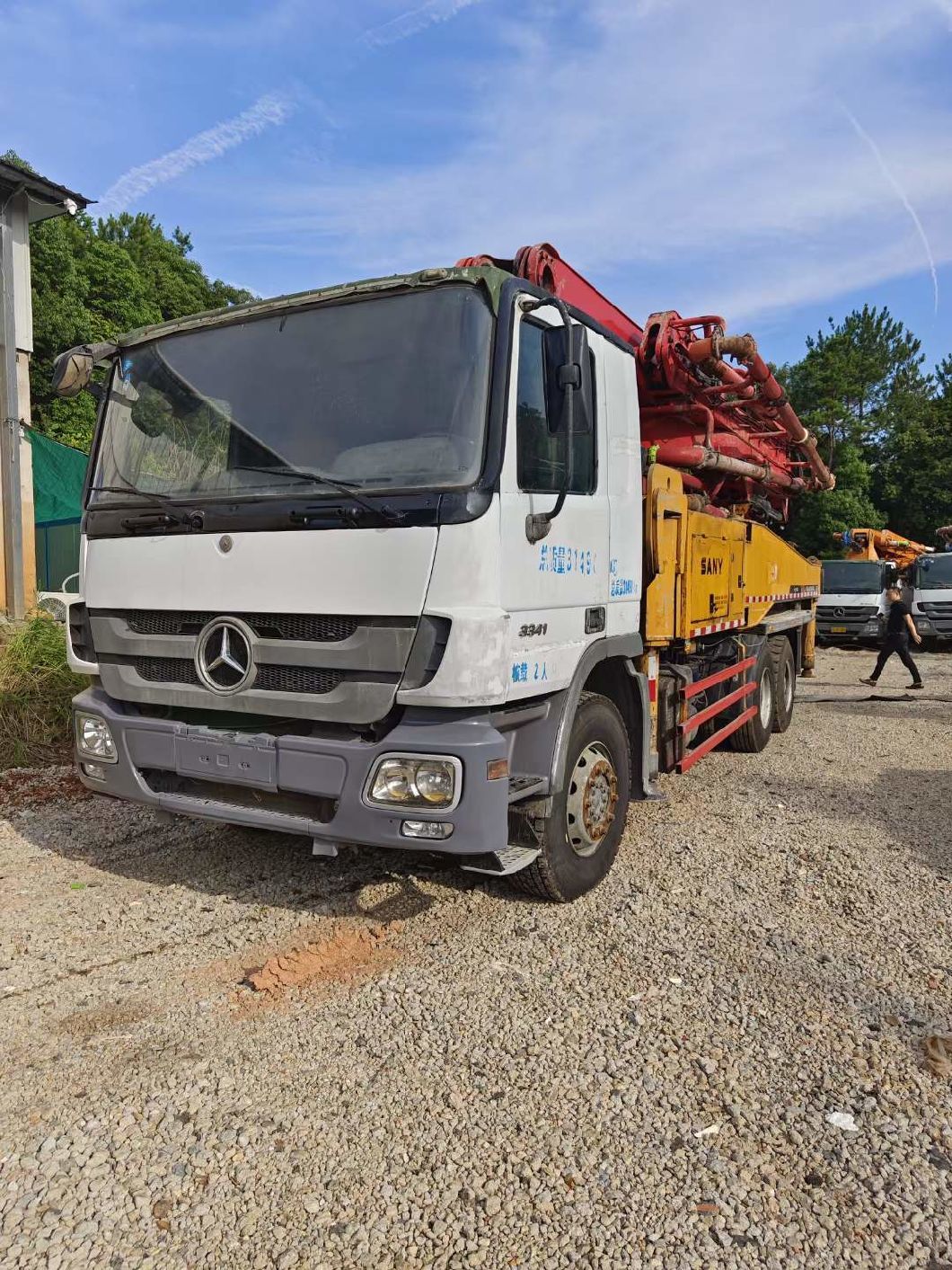 Used Concrete Pump Truck 40m on Mercedes Benz Chassis Machine Equipment Concrete Boom Pump