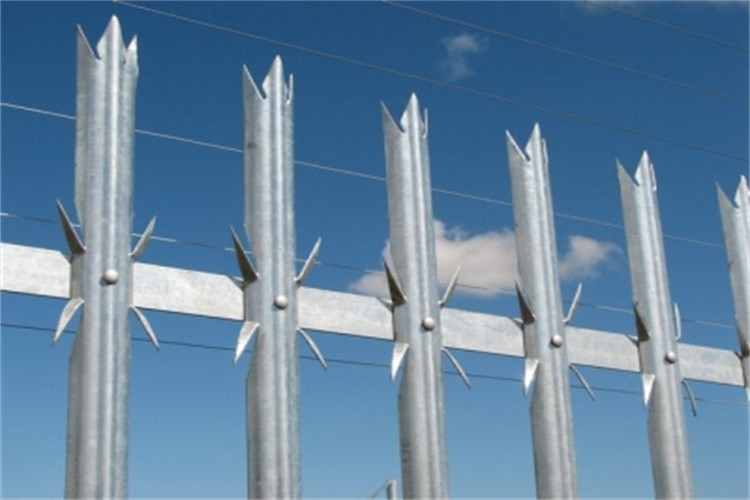 Triple Pointed Anti Corrosion Palisade Fence For Enhanced Protection