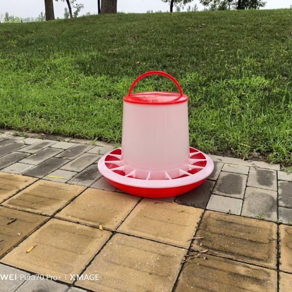 Buy cheap 10-12L Capacity Outdoor Poultry Feeder , Plastics Chicken Feeder from wholesalers