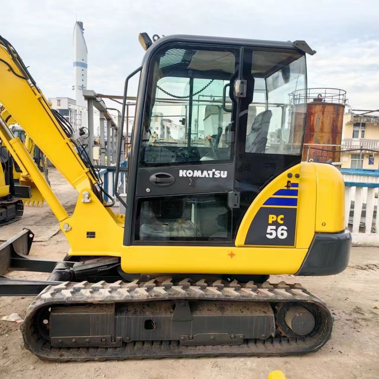 Used 5 Ton Mini Excavator Komatsu PC56-7 with Cummins Engine and 0.2m3 Bucket Capacity