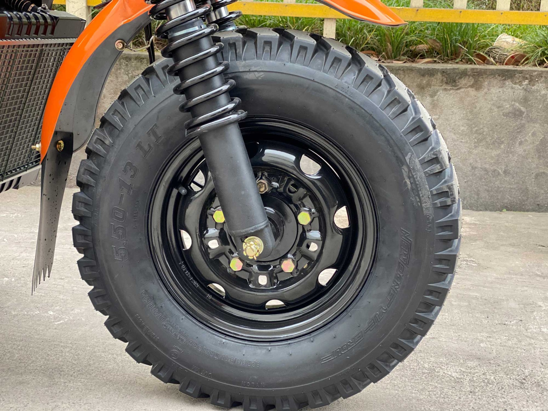 Orange 800W Motorized Tricycles for Heavy Duty Three Wheels Motorcycles from Dayang