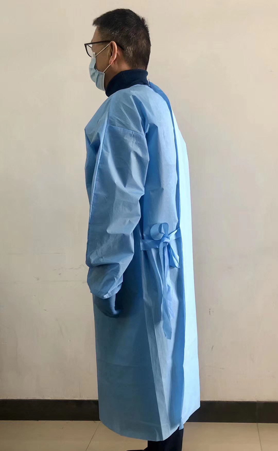 Sterile Surgical Gowns Factory Liquid Proof AAMI level 3 Surgical Isolation Gowns SMS45g for Hospital Use