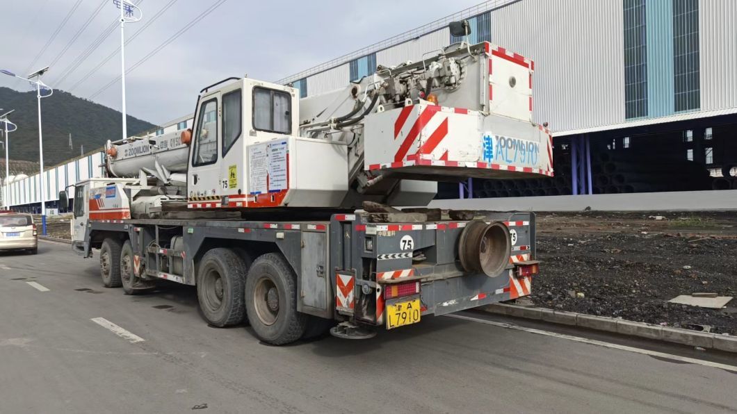 11 Years Zoomlion Maximum Lifting 50t Truck Crane Popular Models for Sale