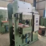2.2 kW Power Oil Heating Rubber Mat Vulcanizing Machine Hydraulic Press for