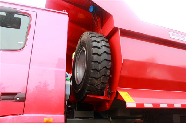 Sinotruk Howo Load Dump Truck 6*4 / 30 Tons Tipper Truck Mining Dumper